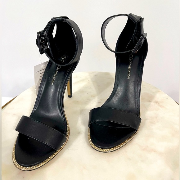 BCBGeneration Black Heels Size 6 - Picture 1 of 8
